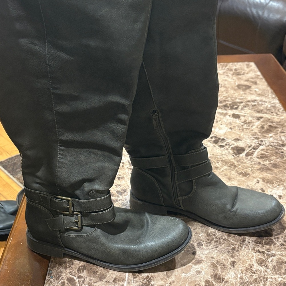 JustFab Black Winter & Rain Boots